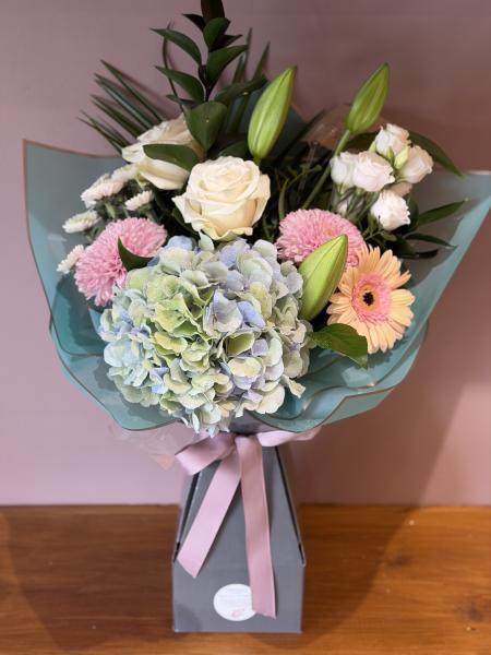 Maternity/Baby shower  (Florist Choice)