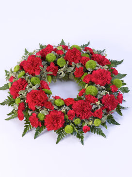 Classic red wreath